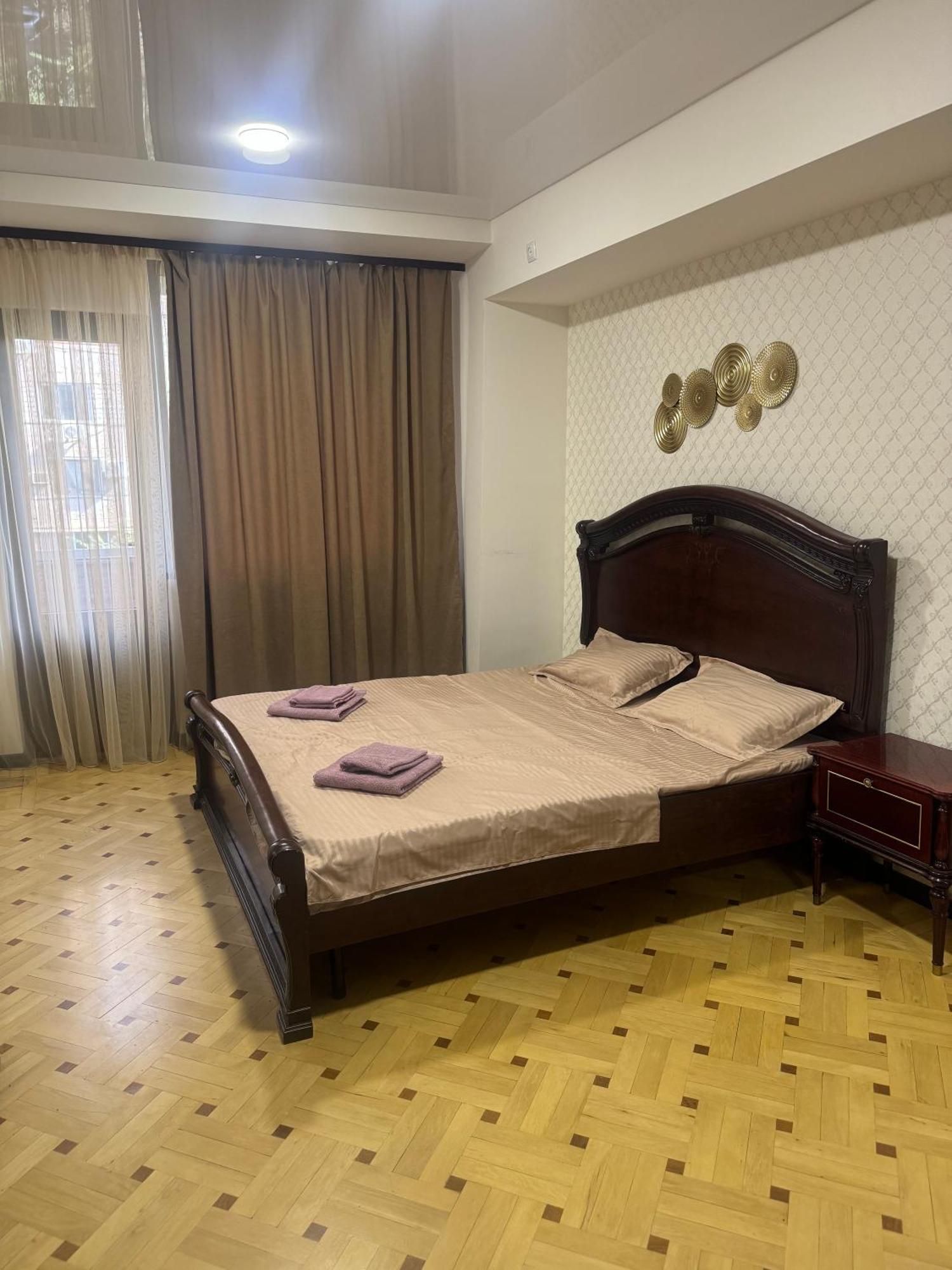 Apartment In The Center Of Ереван Экстерьер фото