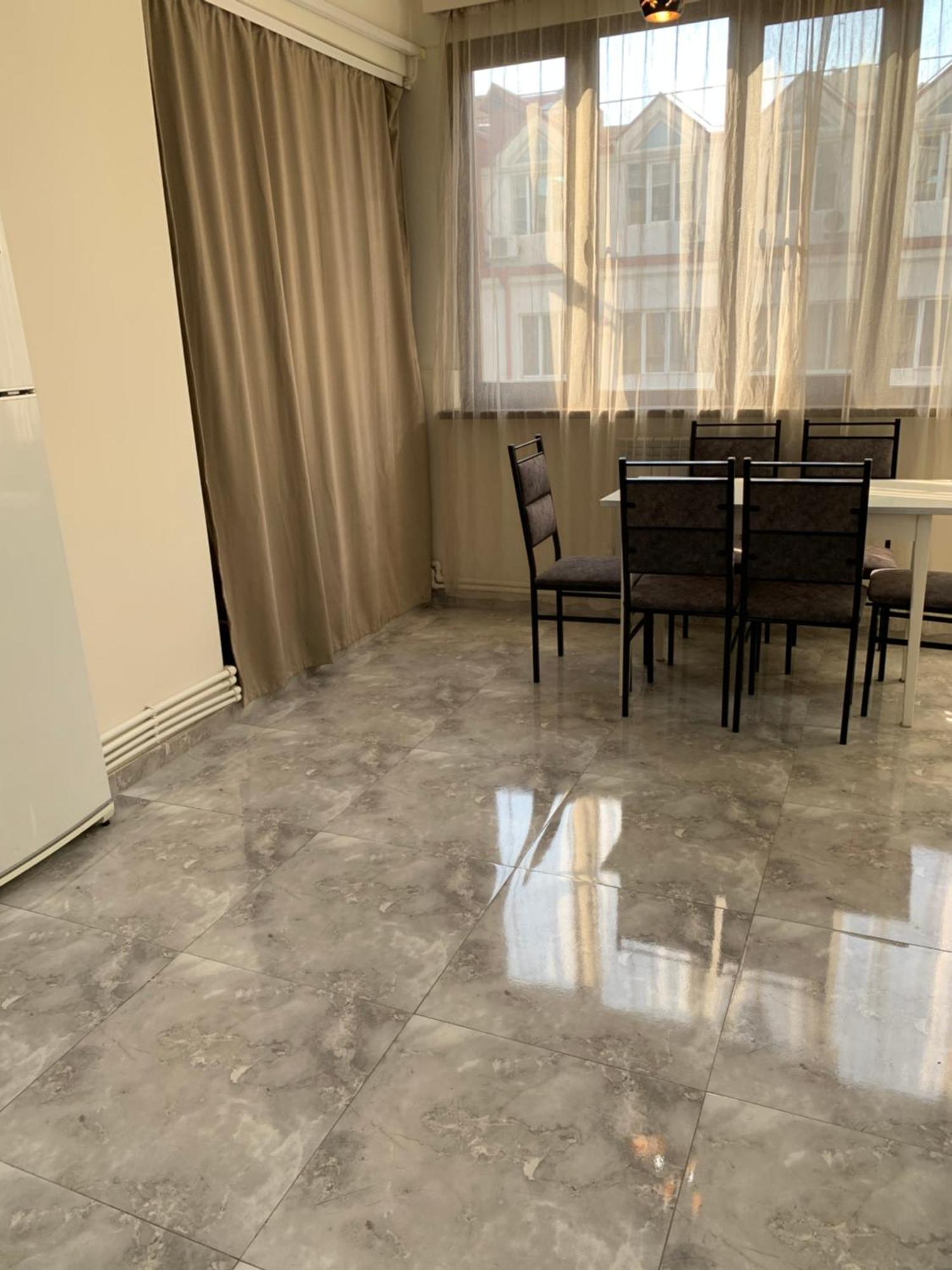 Apartment In The Center Of Ереван Экстерьер фото